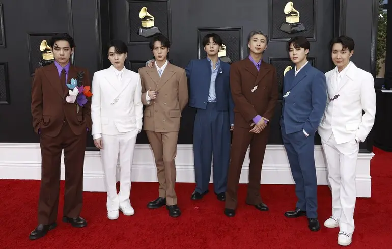 Президентка Мексики попросила Південну Корею збільшити кількість концертів BTS - попит на квитки перевищив мільйон - новини культури 1