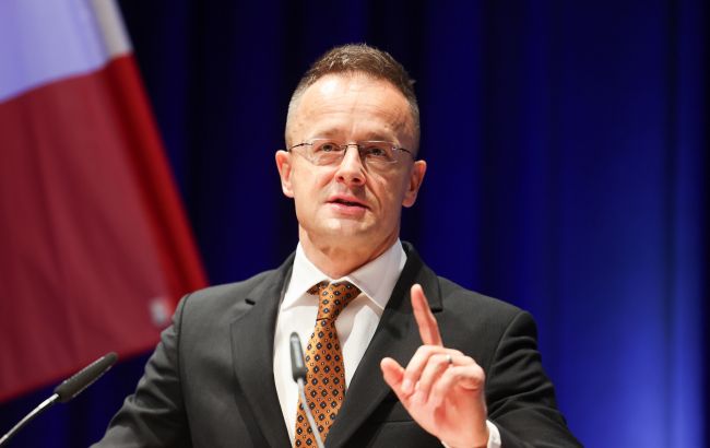 Сійярто публічно звинуватив Україну у спробах впливу на вибори в Угорщині 1