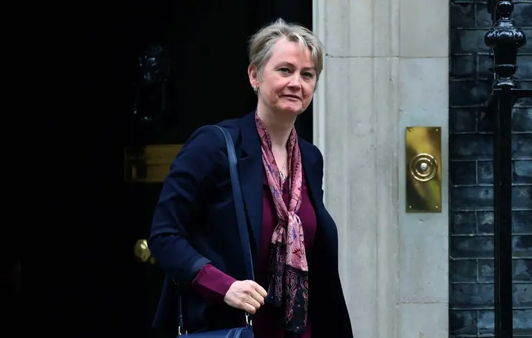 Тіньовий флот РФ - Британія заговорила про абордаж - новини світу 1