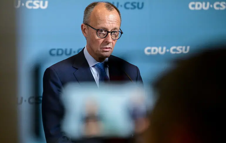 Трамп хоче отримати Гренландію - натомість Мерц сподівається, що США продовжать захищати острів 1