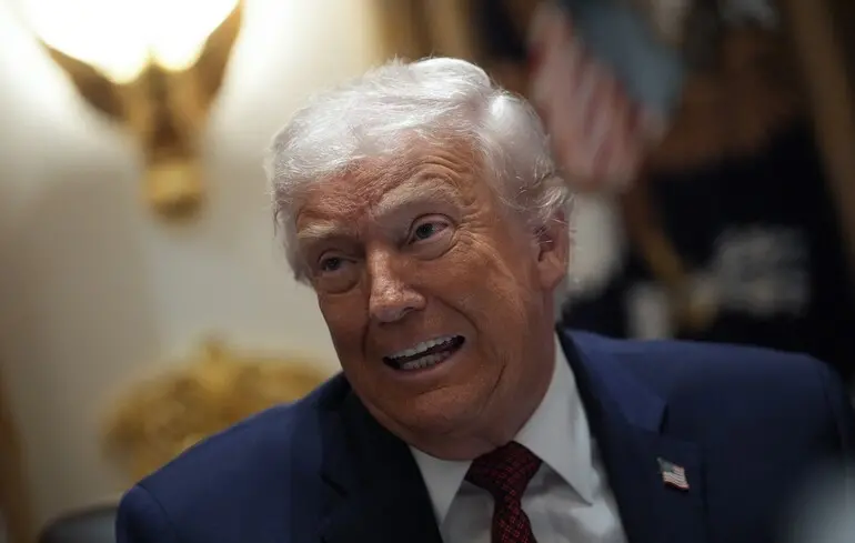 Трамп інвестував у Netflix і Warner Bros. Discovery - президент купив облігації щонайменше на $1 млн - новини культури 1