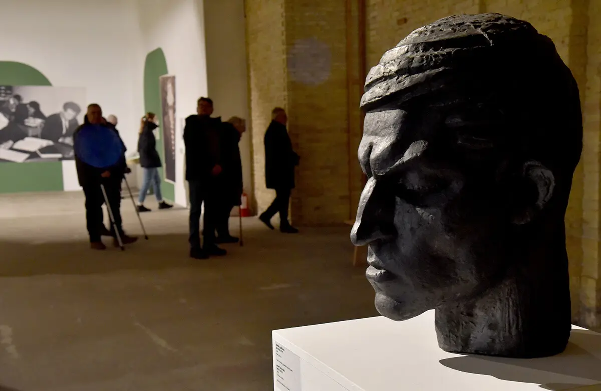 У Мистецькому арсеналі вшанували в’язнів радянських та російських катівень 17