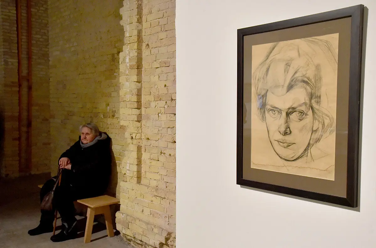 У Мистецькому арсеналі вшанували в’язнів радянських та російських катівень 13