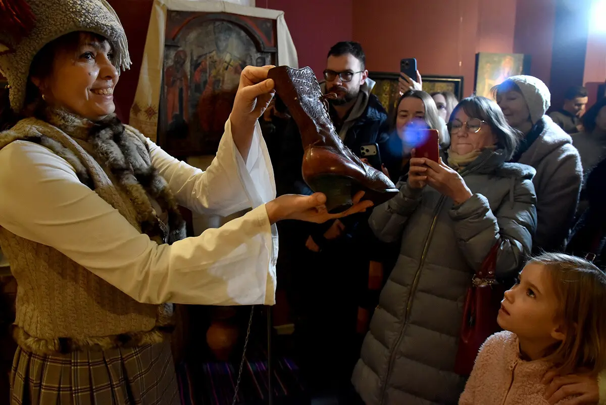 У Музеї історії Києва відбулася театралізована імпреза про світовий тріумф Щедрика 12