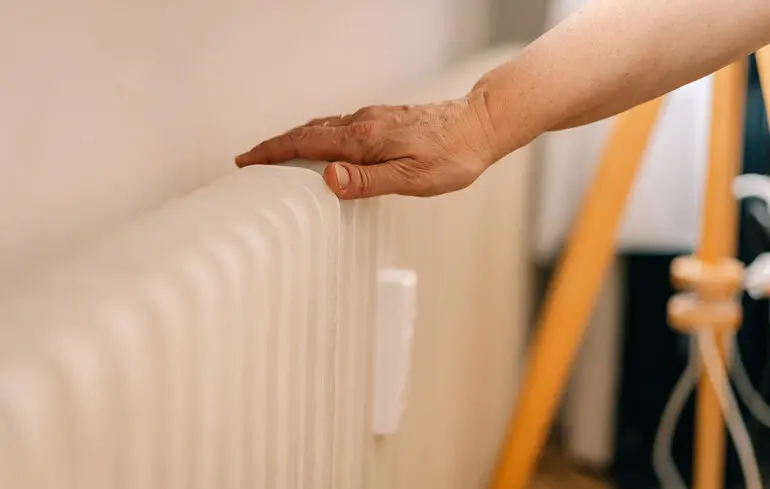 Влада не створила чітких алгоритмів, якщо доведеться зливати воду із систем опалення - новини України 1