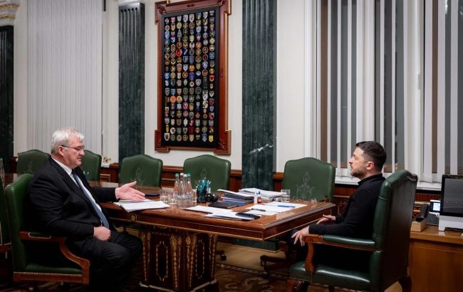 Зеленський заявив, що серед українських дипломатів будуть ротації 1