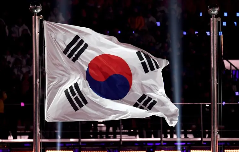 Банер РФ у Сеулі - МЗС Південної Кореї відреагувало на напис про перемогу 1
