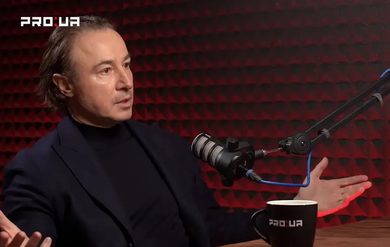 Ексдепутата Кривецького запросили до Служби безпеки України у зв'язку з перешкоджанням діяльності Збройних сил України. 1