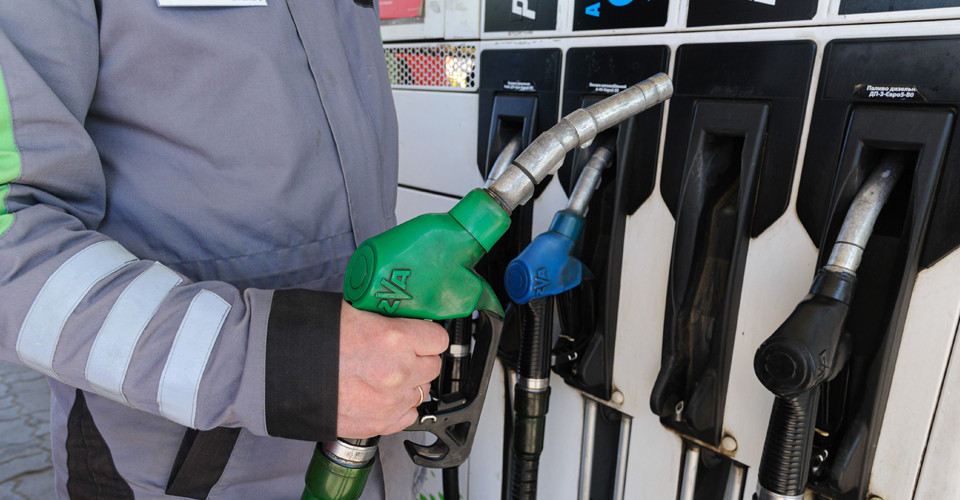 Експерт Гончар проаналізував ризики, пов'язані із призупиненням експорту дизельного пального з Словаччини та Угорщини. 1