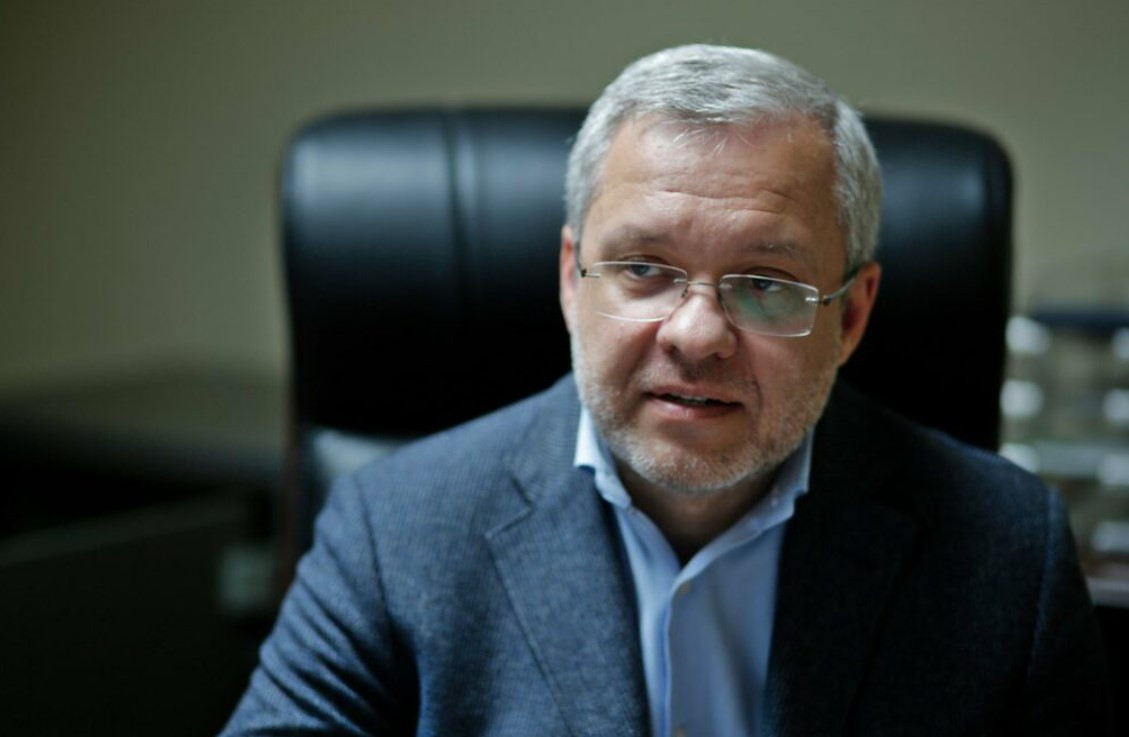 Галущенко повідомив, що витрати на освіту його сина покривав хрещений батько. 1