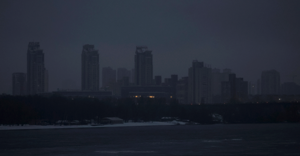 Графіки відключень електроенергії можуть стати гіршими: у владі озвучили причину. 1