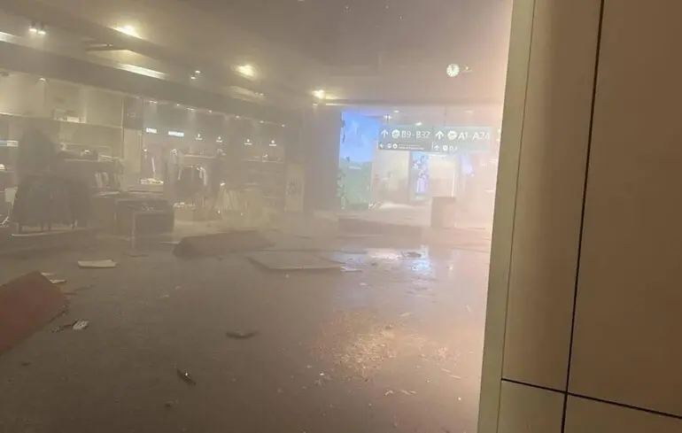 Іран атакував Дубай - вогонь на Palm Jumeirah і аеропорт під ударом - новини світу - відео 1