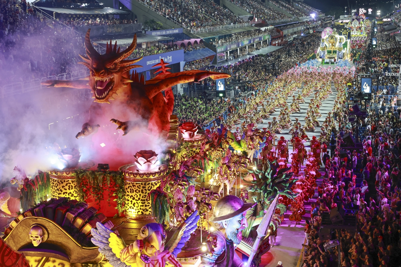 Карнавал у Ріо-де-Жанейро - місто очікує 8 мільйонів гостей та мільярдні прибутки - фото 10