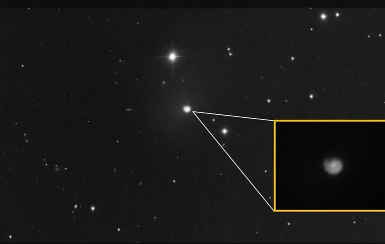 Комета Швассмана-Вахманна набула форми, схожої на мушлю – деталі та зображення. 1