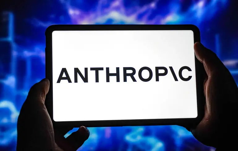 Компанія Anthropic виступає проти використання автономної зброї та систем спостереження. Пентагон розглядає можливість розірвання угоди з цим стартапом у сфері штучного інтелекту. 1