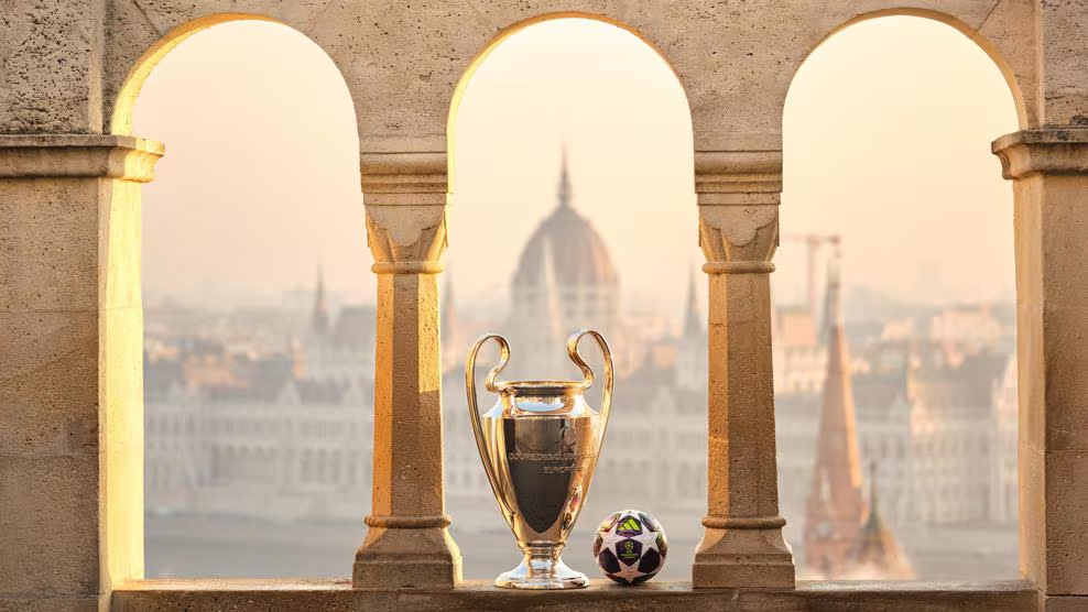 М’яч фіналу ЛЧ 2025/26 - як виглядає та чим особливий дизайн УЄФА 2