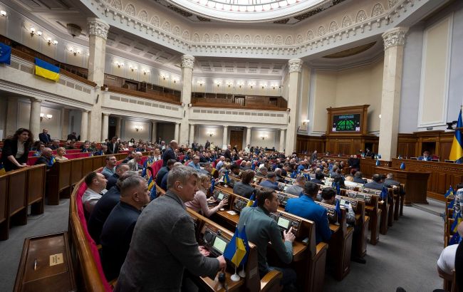 Народні депутати отруїлися - в Раді заявили, що це сталося не в Буковелі 1