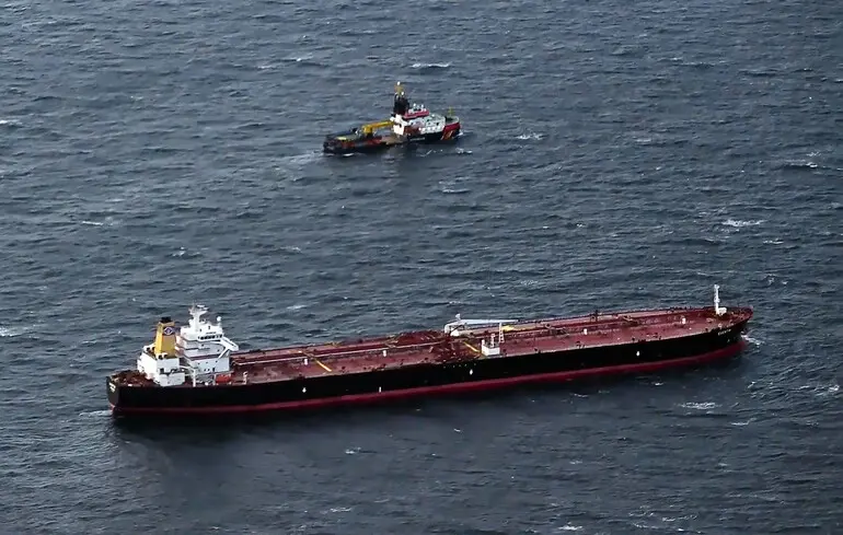 Президент України Володимир Зеленський запровадив санкції щодо 91 судна, що належать тіньовому флоту Російської Федерації. У документі наведено перелік цих суден. 1