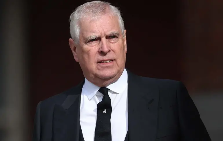 Принца Ендрю звільнили після арешту у справі, пов’язаній з Епштейном 1