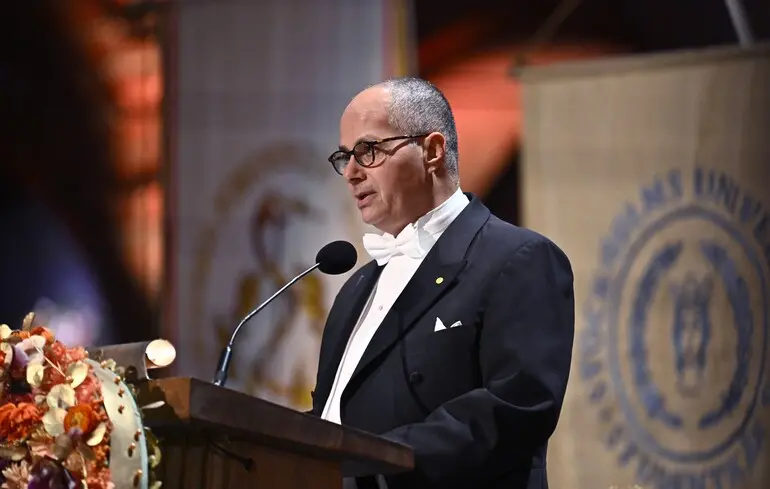 Пристрій для вилучення води з атмосфери - Нобелівський лауреат створив технологію, що дозволяє збирати до 1000 літрів води на добу - новини науки. 1