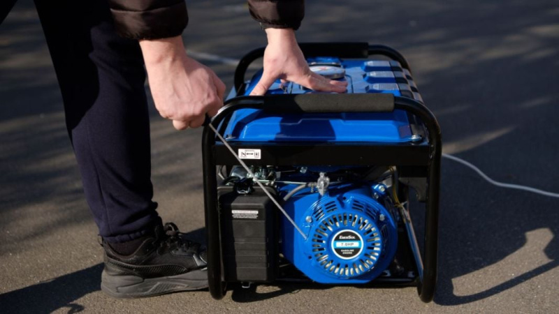 Ресторани повинні попереджувати клієнтів, що включатимуть у чек розхід на генератор 1