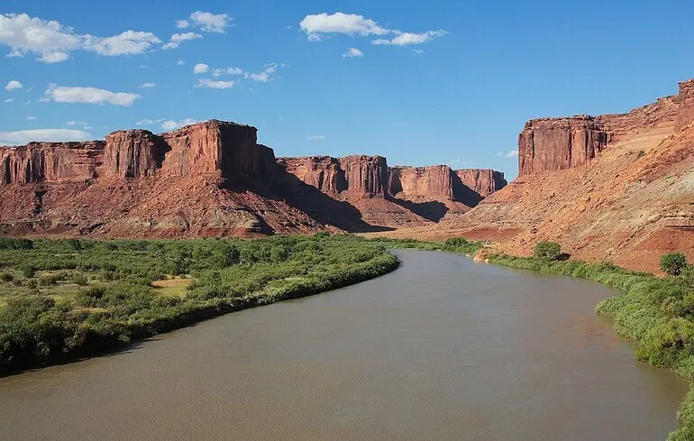 Річка Грін-Рівер мільйони років тому рухалася вгору. Дослідники роз'яснили, яким чином це могло статися. 1