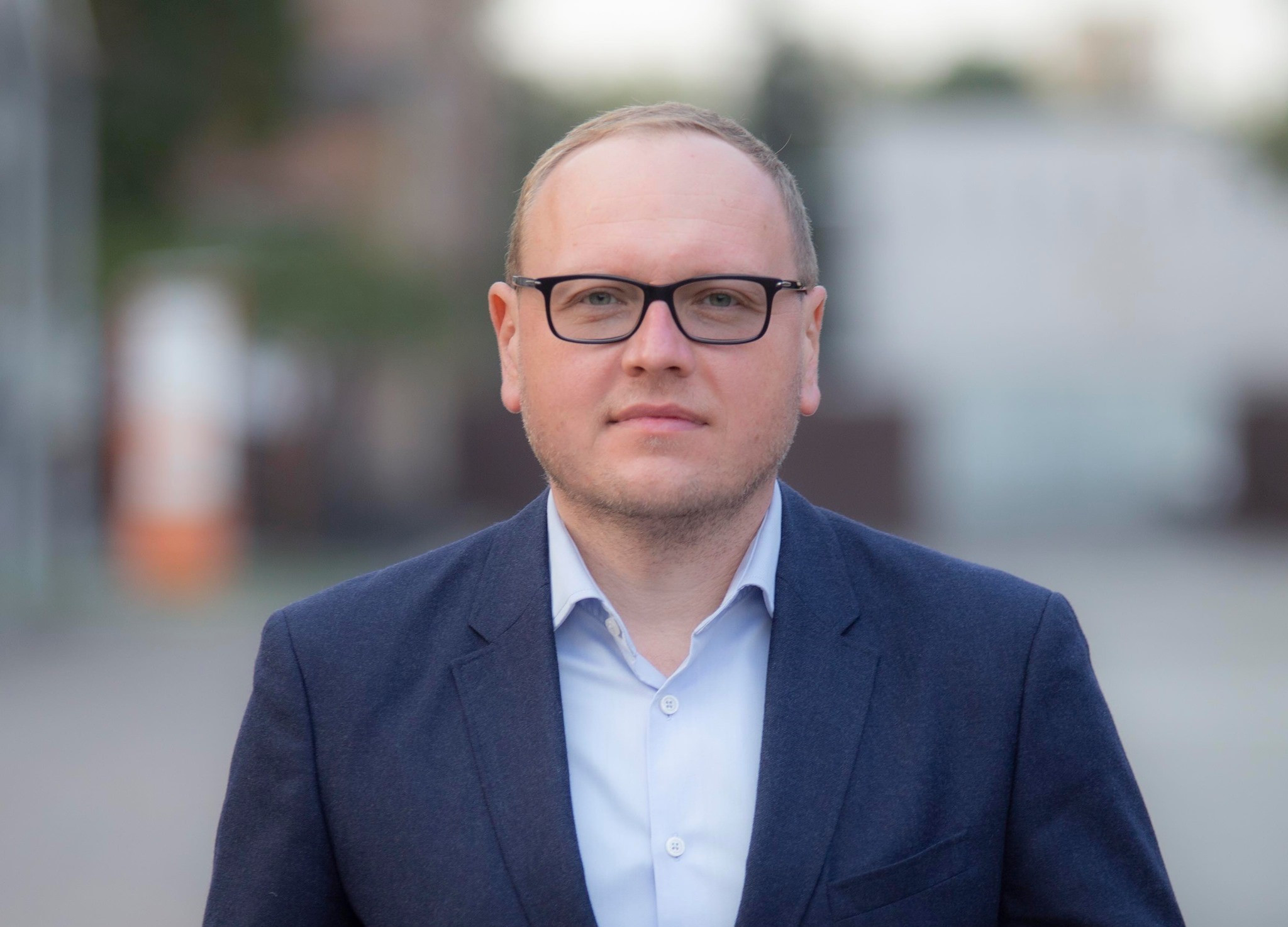 Російська сторона проводить майстерну дипломатичну гру, намагаючись продемонструвати, що їхня зацікавленість у завершенні конфлікту є мінімальною, - зазначив політолог Басараб. 1