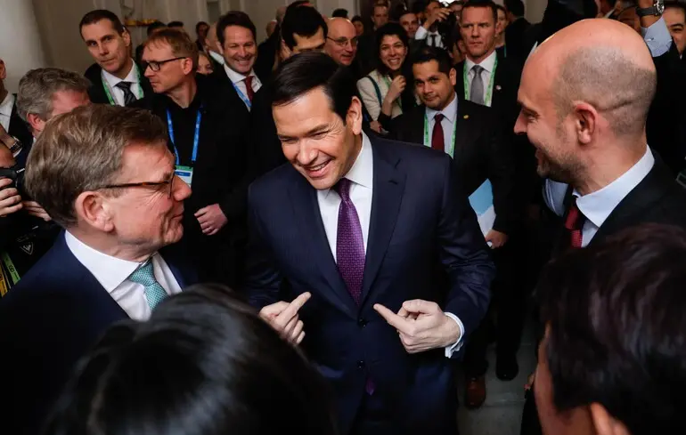 Рубіо повідомив колегам з G7, що Сполучені Штати продовжать участь у переговорах стосовно України. 1