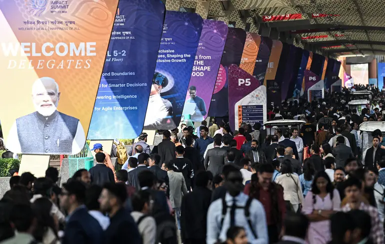Саміт штучного інтелекту в Індії стартував із черг та непорозумінь. Відкриття заходу в Нью-Делі відбулося за участю Нарендри Моді. 1