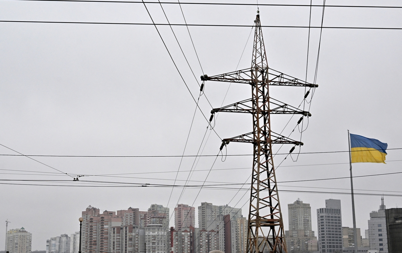 Шантаж Угорщини та Словаччини через Дружбу - чи залишать Україну без світла і дизеля Шантаж Угорщини та Словаччини через Дружбу - чи залишать Україну без світла і дизеля 3