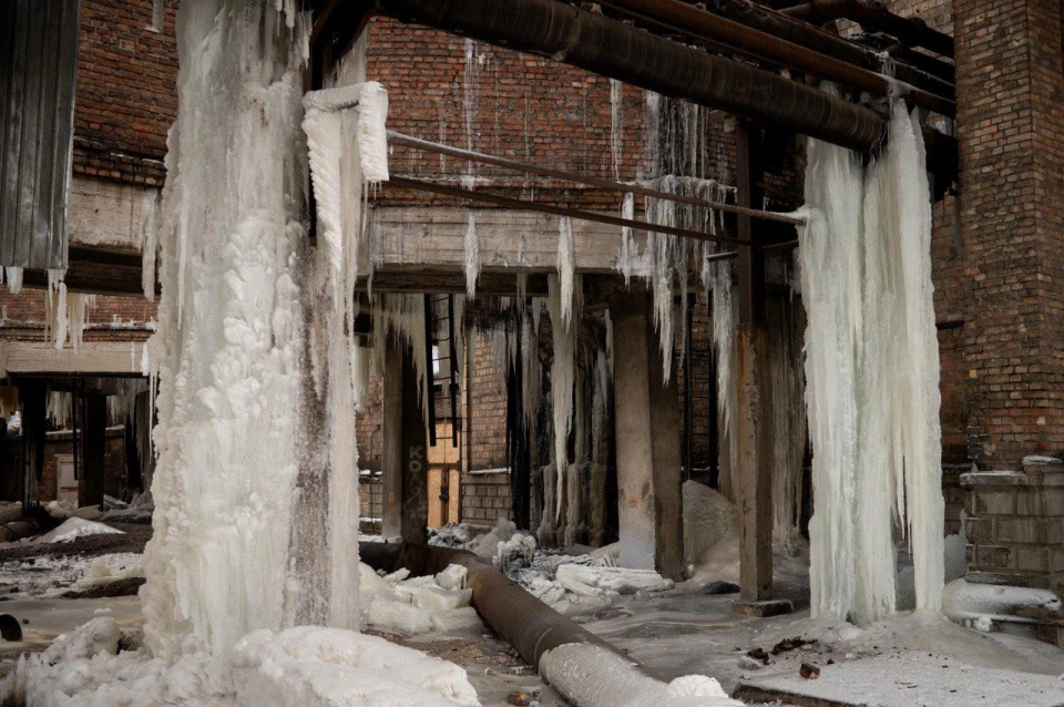 Київське енергокільце – це система електропостачання, що забезпечує енергетичну стабільність столиці України та її околиць. Виникає питання, чи вдалося Росії знищити цю важливу інфраструктуру. 4