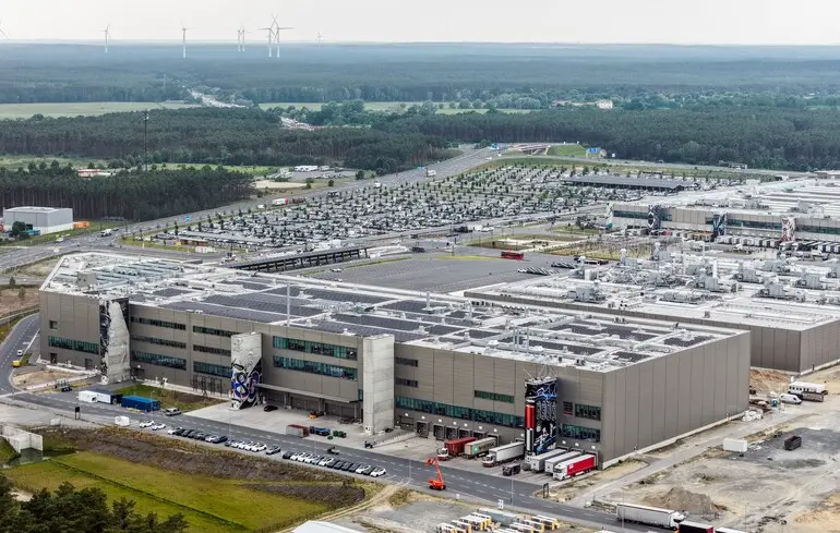 Скандал Tesla в Німеччині - IG Metall подала кримінальну скаргу - новини світу 1