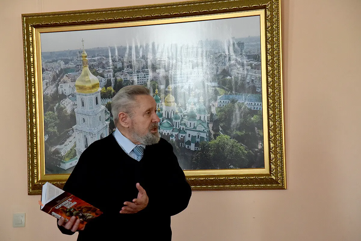 У Михайлівському соборі представили нову книгу Бориса Пономаренка про ціну української свободи 4