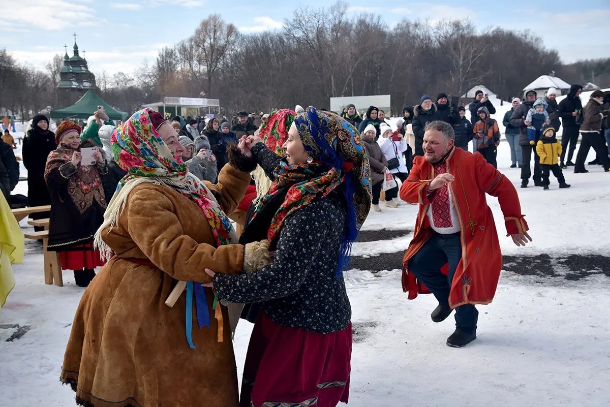 У столичному музеї просто неба пройшли календарно-обрядові гуляння - фото 3