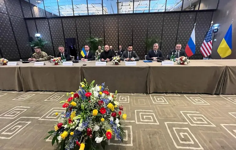 У Женеві розпочався другий день переговорів з Російською Федерацією. Теми обговорення залишаються актуальними. 1