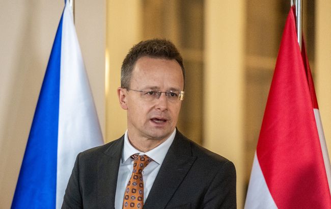 Угорщина припиняє постачання дизельного палива до України, заявив Сійярто 1