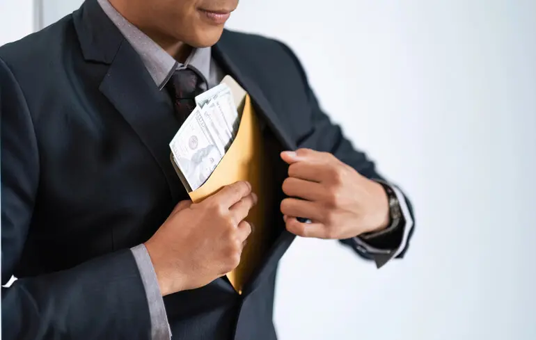 Закон про ПДВ для ФОП – депутати хочуть виторгувати в МВФ послаблення обмежень для публічних осіб – Новини України 1