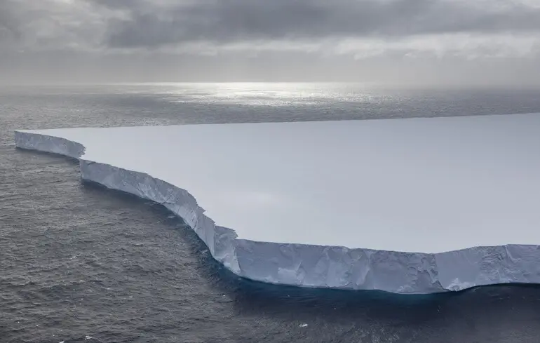 A23a майже повністю розтанув - залишки найстарішого айсберга зникнуть за кілька тижнів - новини світу 1
