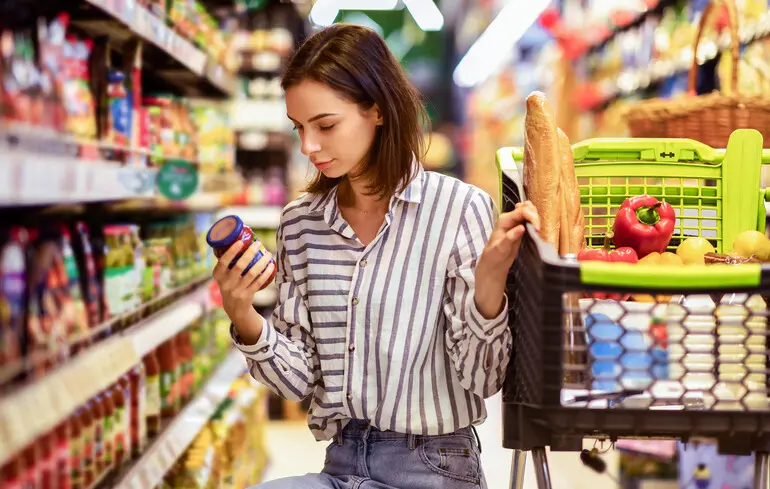 Автоматизація процесів постачання товарів за допомогою роботів спричинила збільшення обсягу відходів. Які причини цього явища та які наслідки спостерігаються? 1