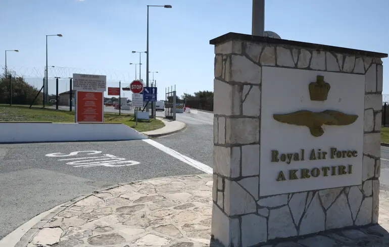 Британську базу на Кіпрі атакував Шахед з російською навігацією - новини світу 1