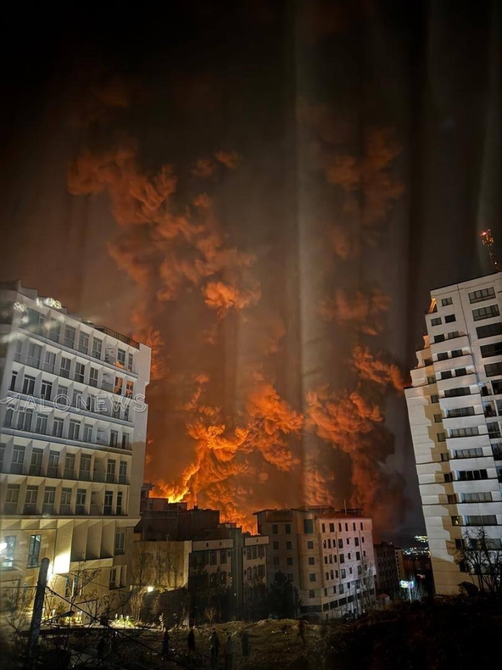 Чорний дощ у Тегерані - удар Ізраїлю по нафтосховищах - новини світу 3