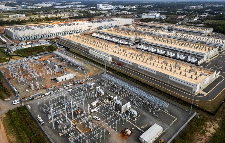 Дрони атакували три дата-центри Amazon 1