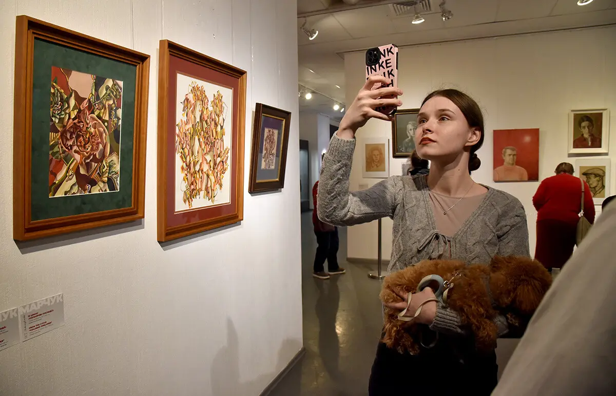 Друкований каталог робіт художника Івана Марчука презентували у Києві 12