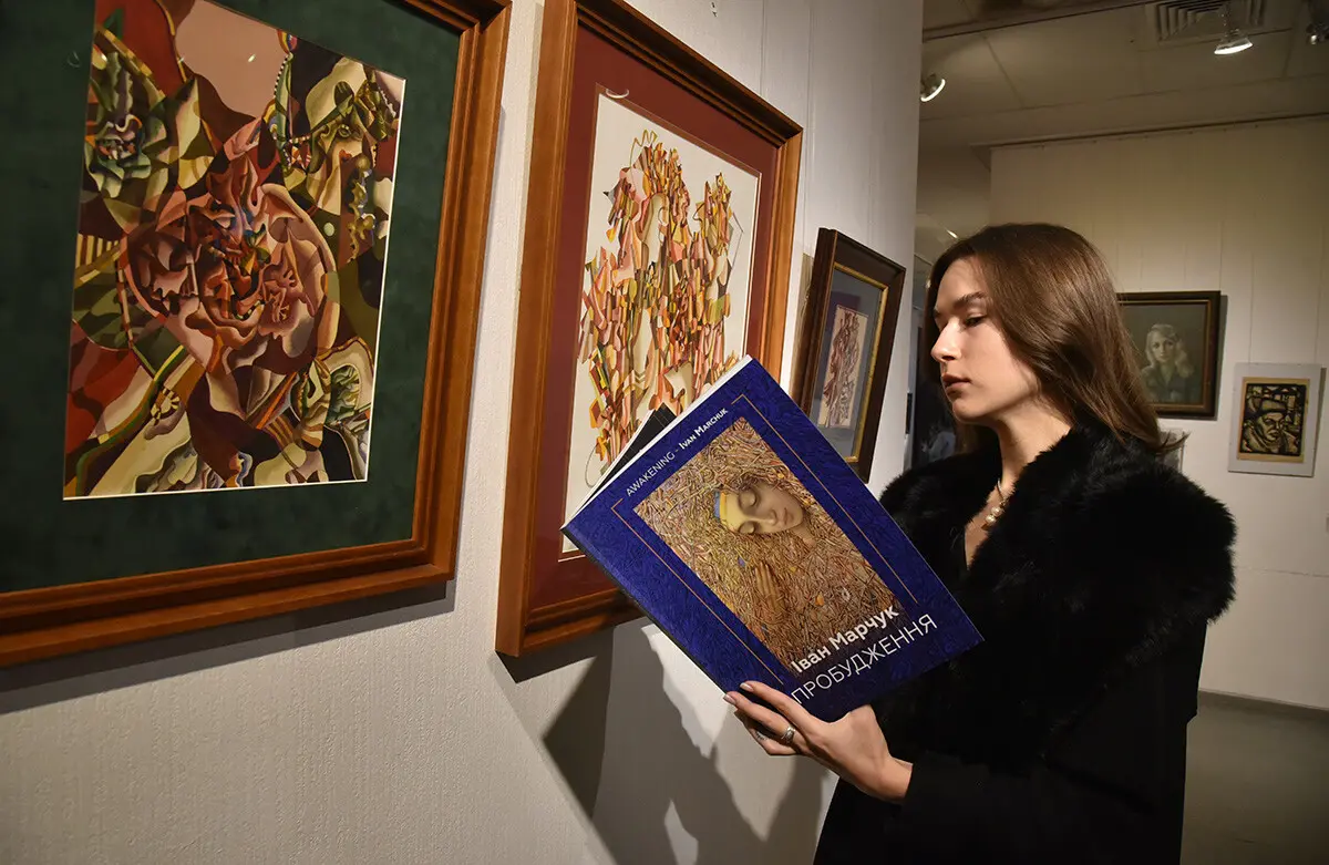 Друкований каталог робіт художника Івана Марчука презентували у Києві 6