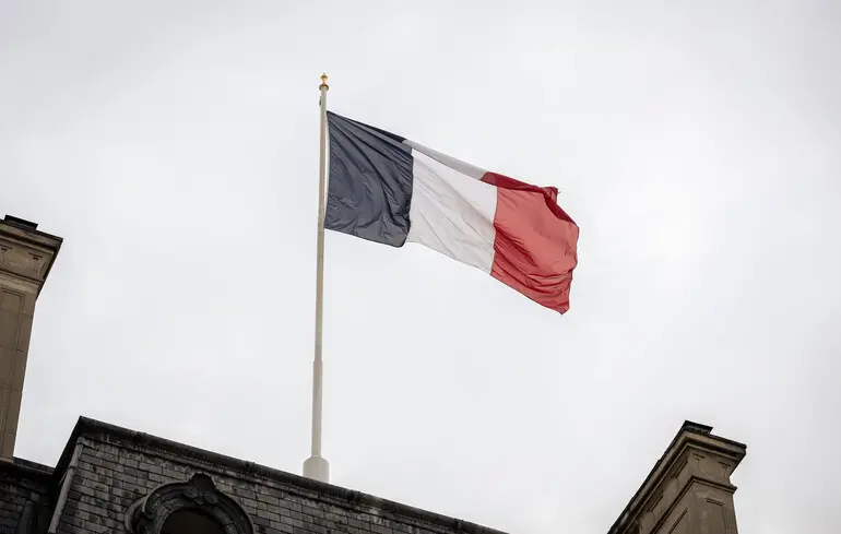 Інтерв'ю Сергія Лаврова на каналі France 2 стало предметом критики з боку України та Європейського Союзу. 1