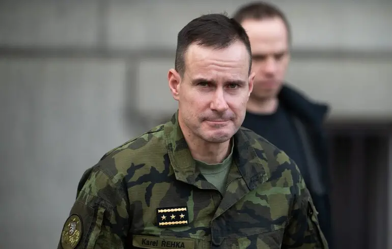 Карел Ржегка закликав визнати Росію агресором у контексті завершення війни в Україні. 1