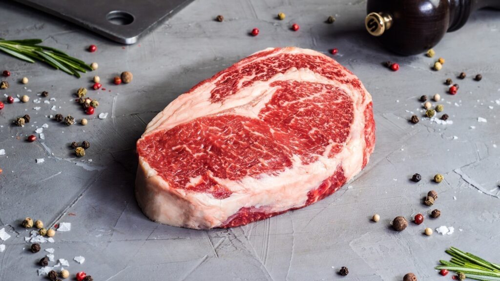 Культура стейків в Україні: чому Рібай став символом гастрономічного смаку 2 Культура стейків в Україні: чому Рібай став символом гастрономічного смаку 1