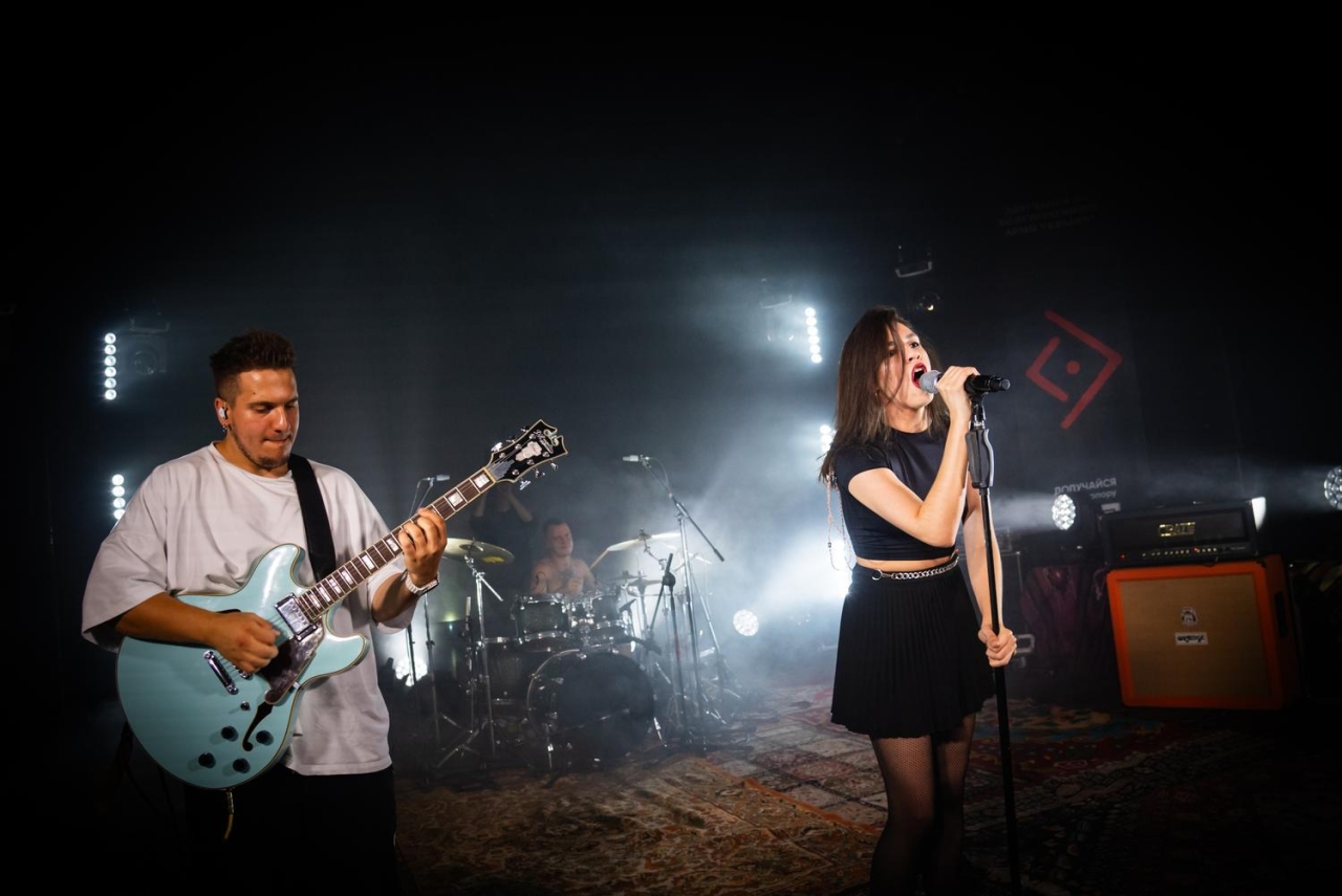 Lely45 лайв-концерт - українська виконавиця приєдналася до Тотальний Наживо - відео 2