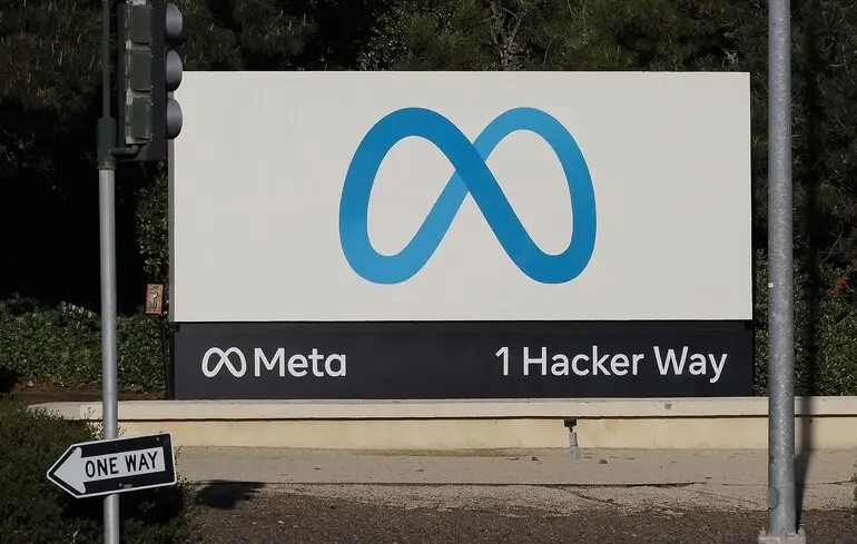 Meta планує значні скорочення штату у зв'язку з витратами на штучний інтелект, які можуть досягти 20%. 1