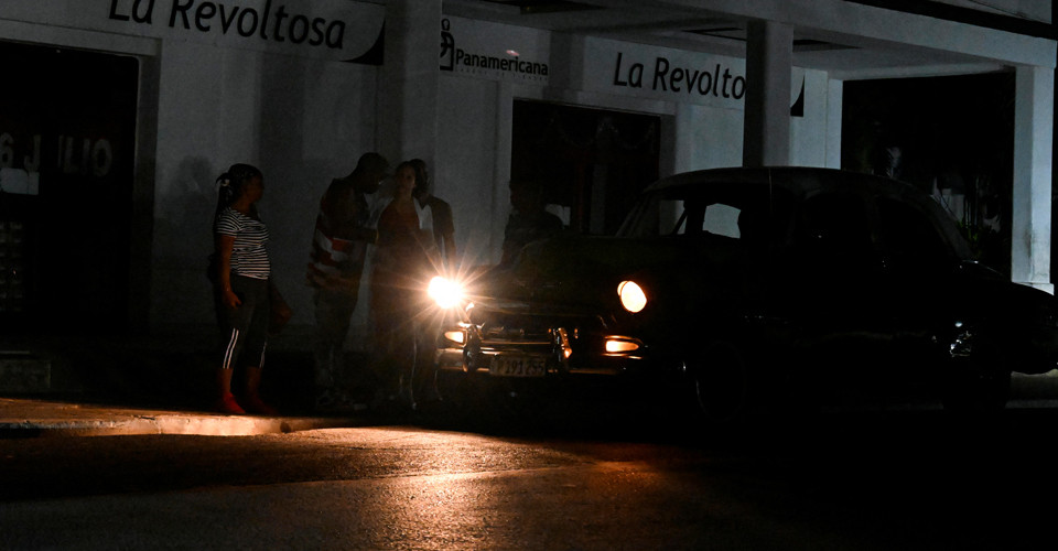 На Кубі відбувся масштабний блекаут унаслідок припинення постачання нафти зі Сполучених Штатів. 1